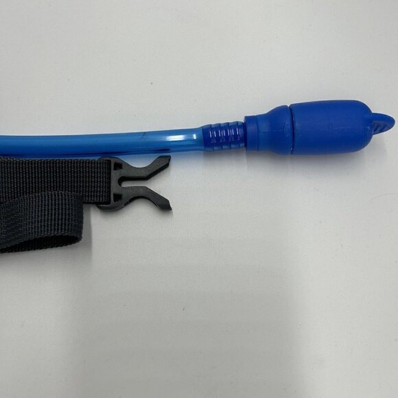 Glacier Peak Hydration Pack Backpack Slightly Used W/Bladder Gray Red - Picture 4 of 8